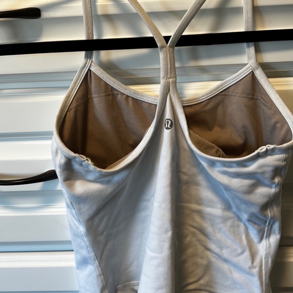 Power Y cropped tank - Picture 2 of 3